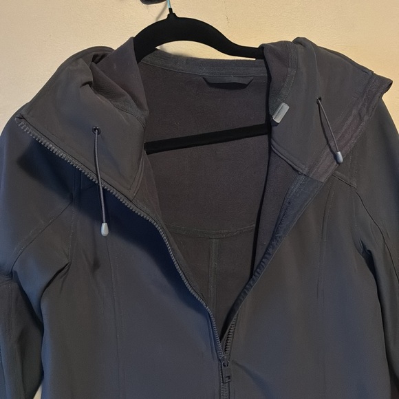 Lululemon Soft Shell Jacket - Picture 3 of 7